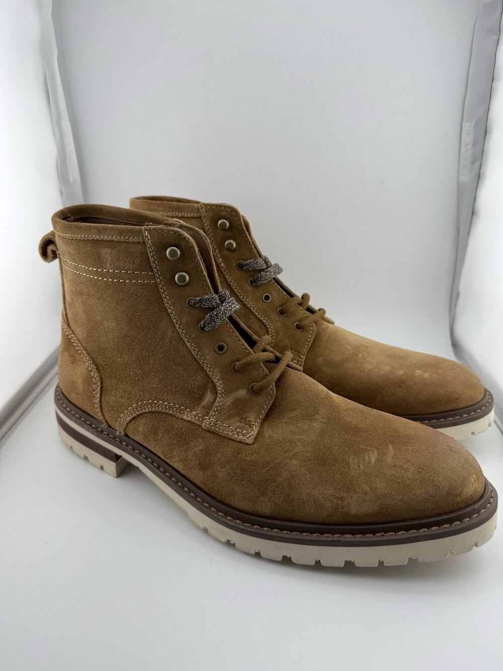 NWOB Mens Johnston & Murphy Barrett Plain Toe Boot Suede Leather Shoes Size 8.5